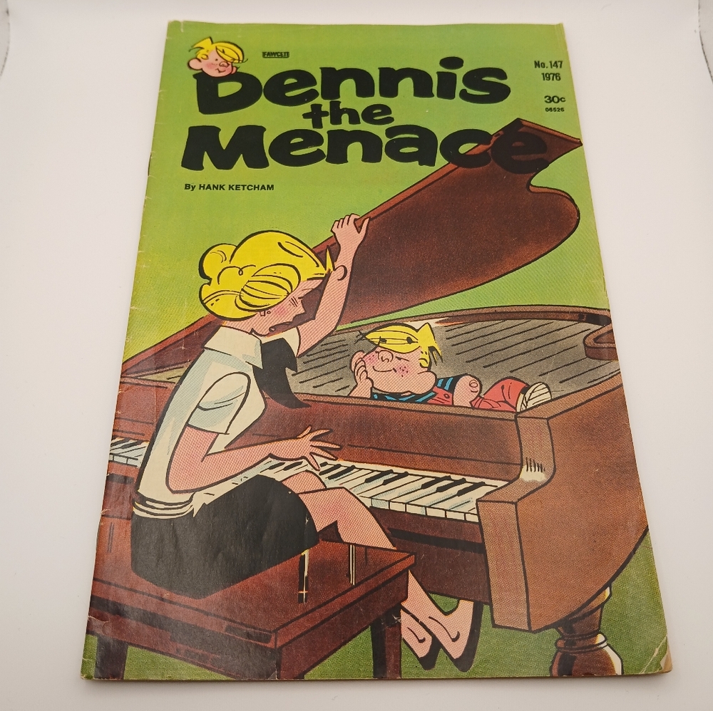 Dennis the Menace #147 1976 Colored Comic Book‎